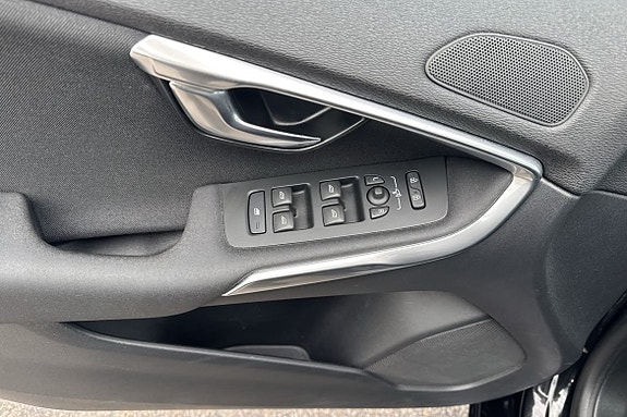 Volvo V40 13 of 24