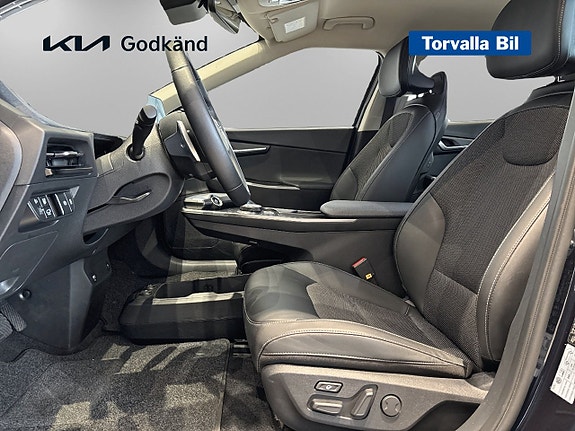 Kia EV6 8 of 20