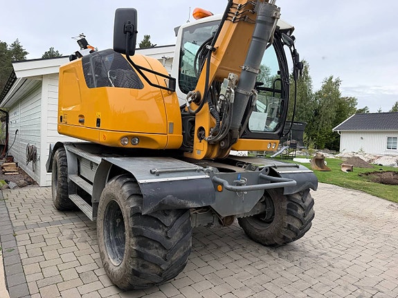 Liebherr A912 Compact Hjulgrävare - LEICA 3D / KRABBSTYRNING 4 of 11