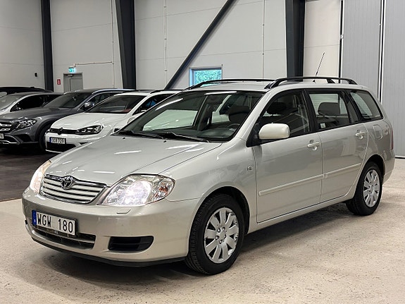 Toyota Corolla 4 of 6