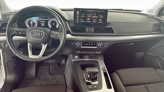 Audi Q5 10 of 12