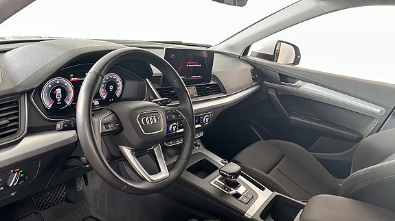 Audi Q5 7 of 12