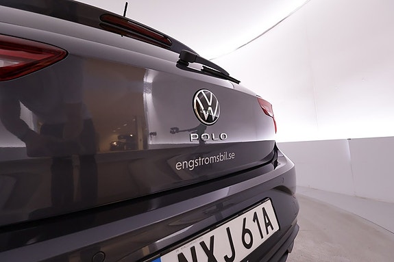Volkswagen Polo 11 of 17
