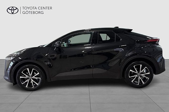 Toyota C-HR 4 of 11