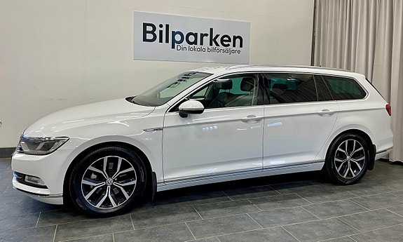 Volkswagen Passat 2 of 23