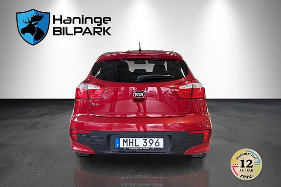 Kia Rio 8 of 29