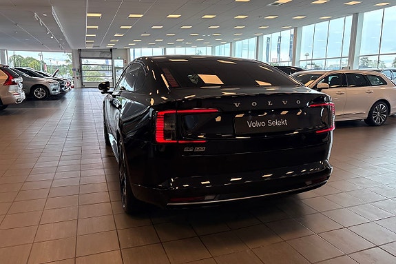 Volvo ES90 19 of 22