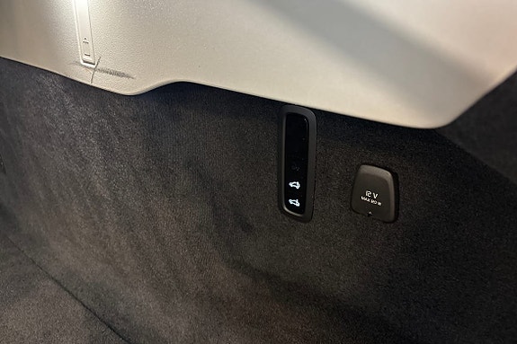 Volvo ES90 18 of 22