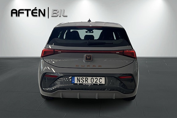 Cupra Born 9 of 22