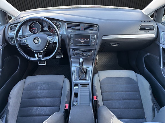 Volkswagen Golf Alltrack 11 of 20