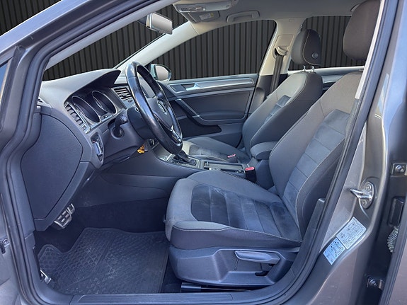 Volkswagen Golf Alltrack 10 of 20