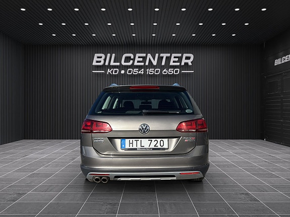 Volkswagen Golf Alltrack 8 of 20