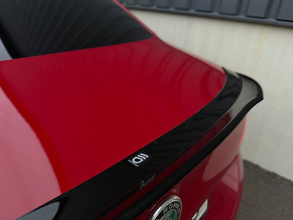 Alfa Romeo Giulia 17 of 18