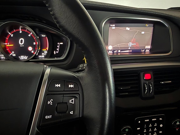 Volvo V40 16 of 22
