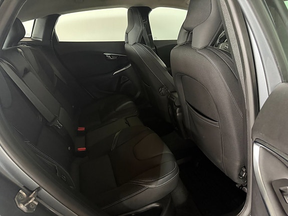 Volvo V40 19 of 22