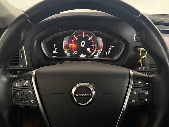 Volvo V40 14 of 22