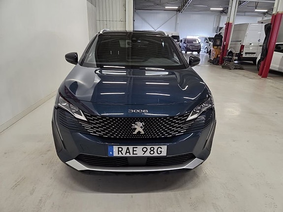 Peugeot 3008 2 of 10