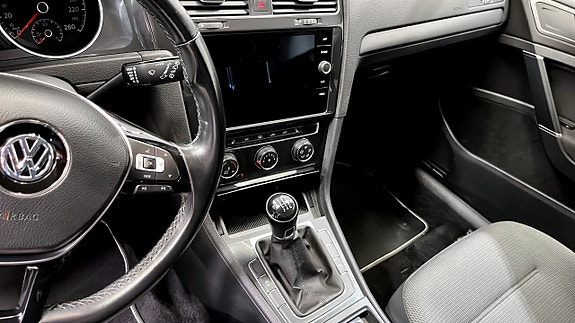 Volkswagen Golf I 9 of 12