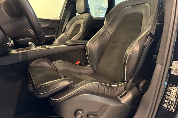 Volvo XC60 15 of 20