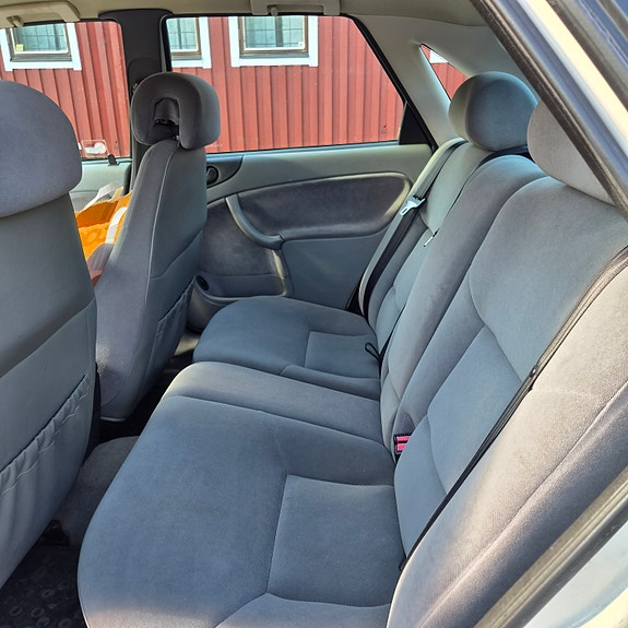 Saab 900 8 of 17