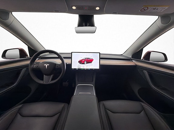 Tesla Model Y 17 of 30