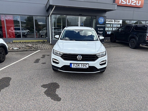 Volkswagen T-Roc 2 of 14