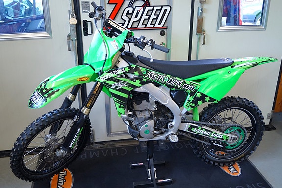 Kawasaki KXF 250 4 of 8