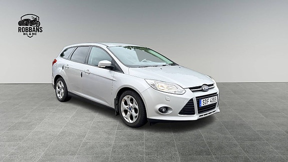 Ford Focus 3 of 12
