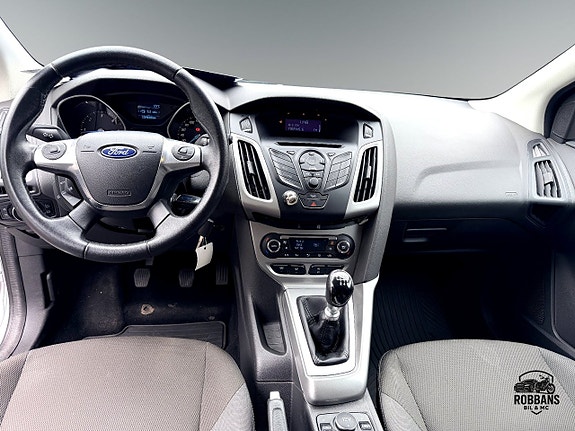 Ford Focus 11 of 12