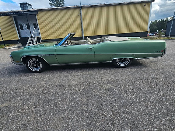 Buick Electra 225 11 of 19