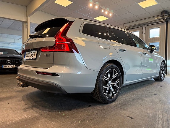 Volvo V60 4 of 27