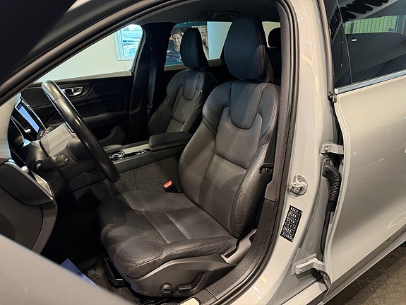 Volvo V60 10 of 27