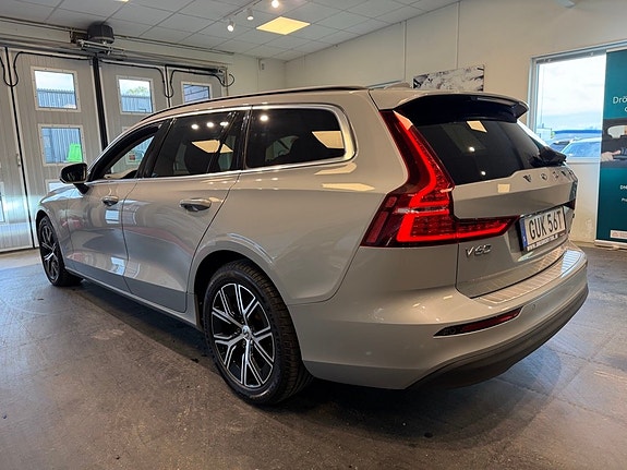 Volvo V60 3 of 27