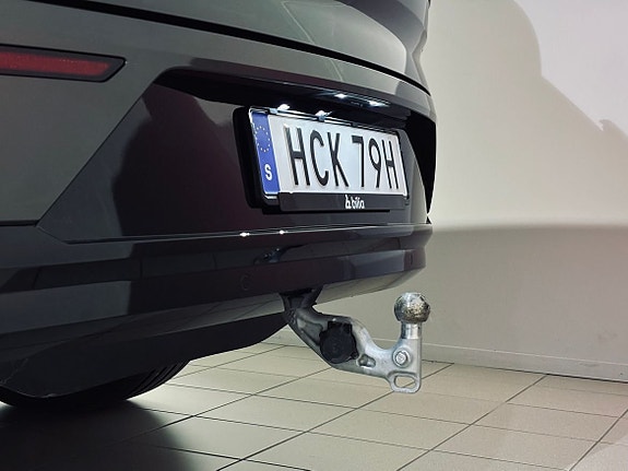 Volvo EX90 12 of 27