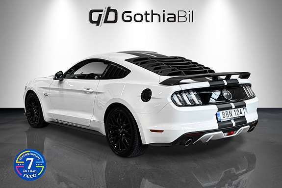 Ford Mustang 7 of 20
