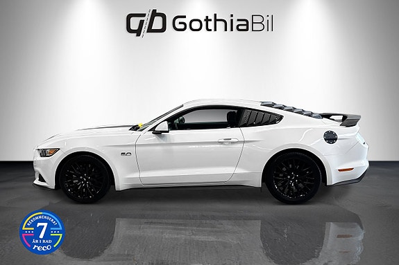 Ford Mustang 8 of 20