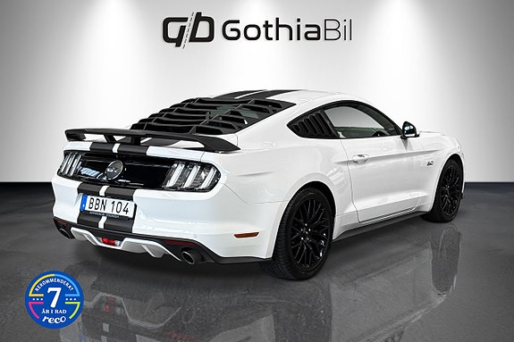 Ford Mustang 5 of 20