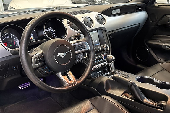 Ford Mustang 12 of 20