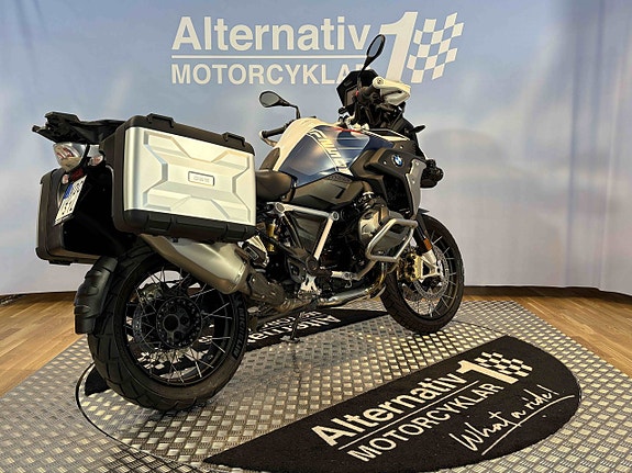 BMW R 1250 GS 3 of 19