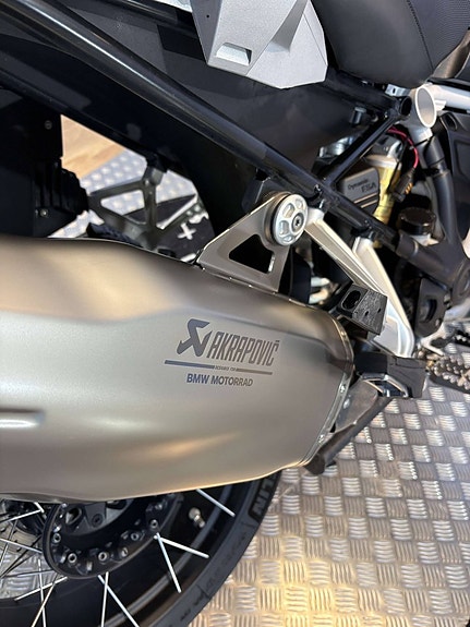 BMW R 1250 GS 16 of 19
