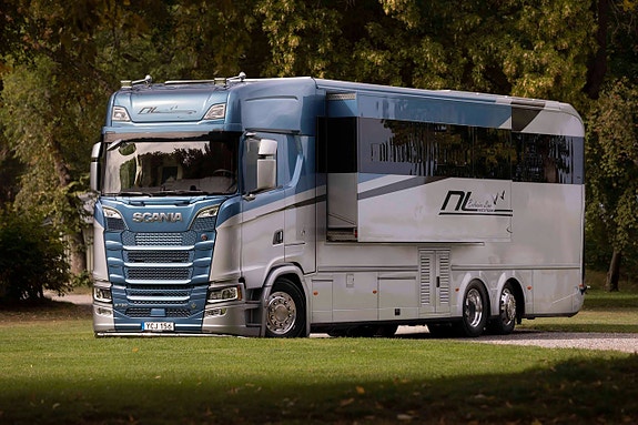 Scania S730 NL Exclusive Line 3 of 19