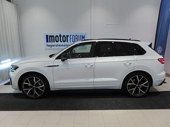 Volkswagen Touareg 2 of 27