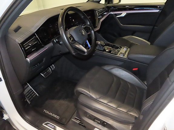 Volkswagen Touareg 7 of 27