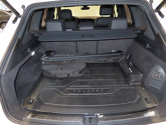 Volkswagen Touareg 10 of 27
