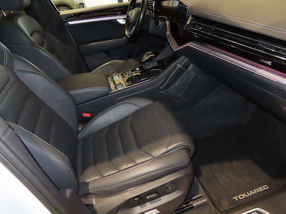 Volkswagen Touareg 8 of 27