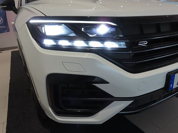 Volkswagen Touareg 4 of 27