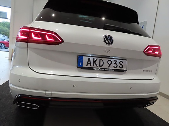 Volkswagen Touareg 5 of 27