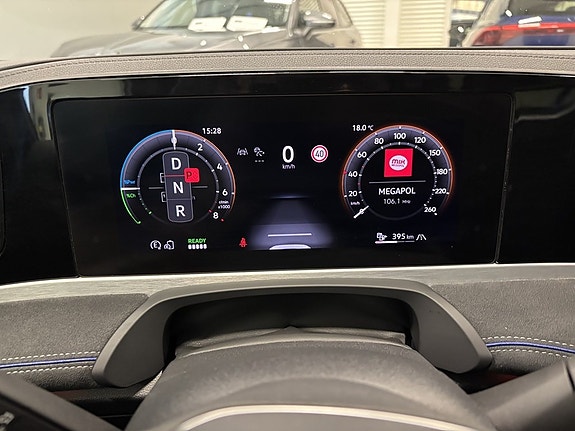 Volkswagen Passat 21 of 27