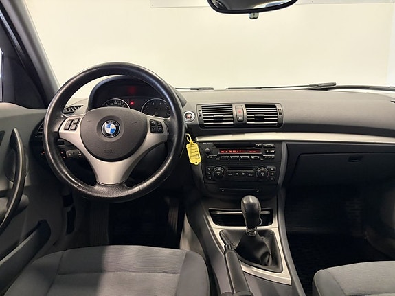 BMW 120i 11 of 16