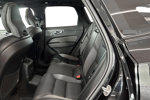 Volvo XC60 9 of 30